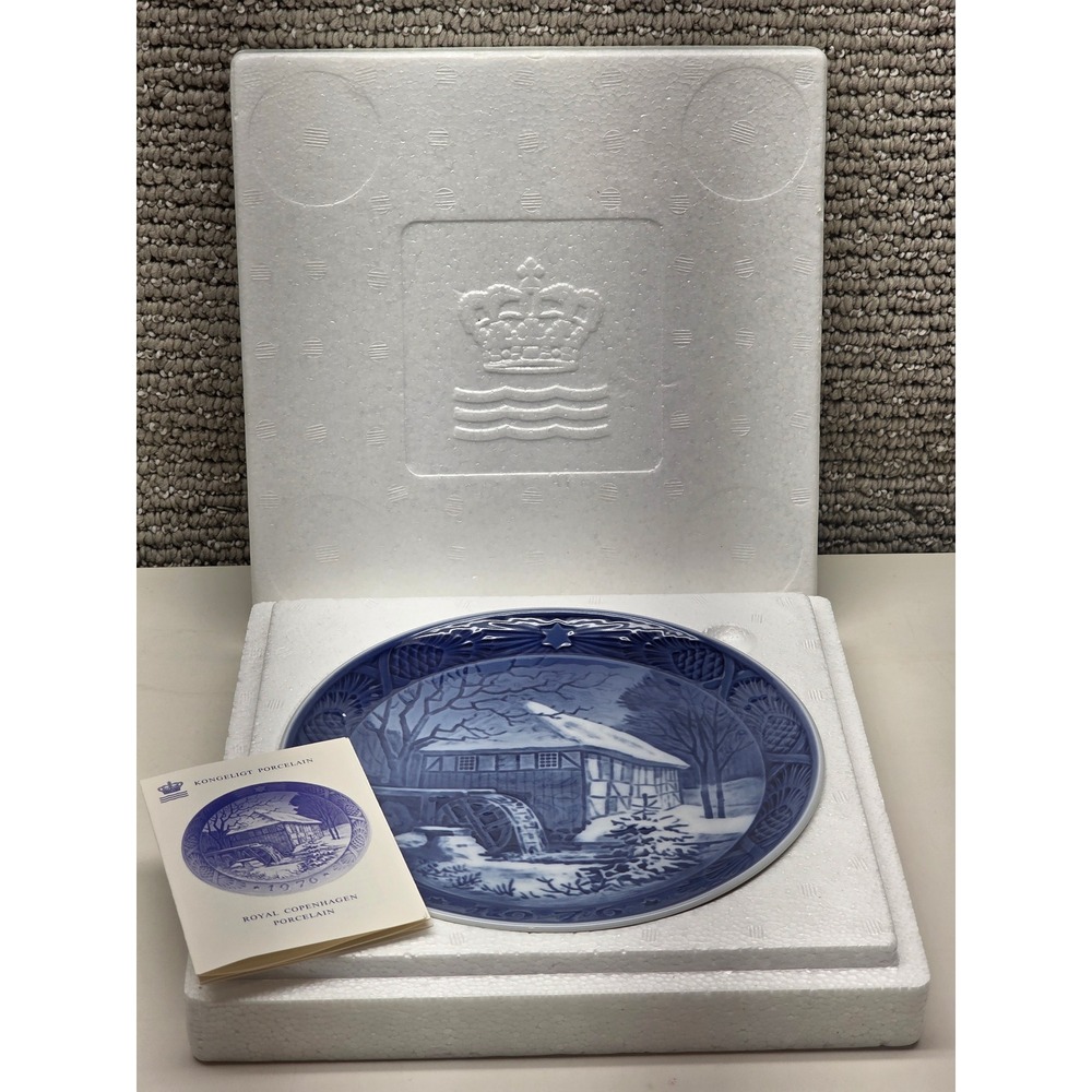 Royal Copenhagen 1976‎ Christmas Plate Vibaek Water-Mill Blue Porcelain Denmark
